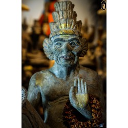 An ancient hermit's father. Created according to ancient texts that the creation of the old father must consist of many kinds of Mongkong material teachers, creators