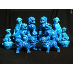 Auspicious lion, made of glazed porcelain, enhances prestige and power, decorating the show. Add auspiciousness to the place