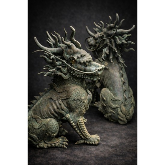 กิเลนคู่ผู้เฝ้าทรัพย์ งานสัมฤทธิ์โบราณจากศาลเจ้าฮ่องกง