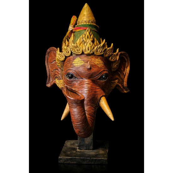 หยุดเลื่อนก่อน… ชุดนี้ “ลงมาจากหิ้งครู” ครบ 5 สี